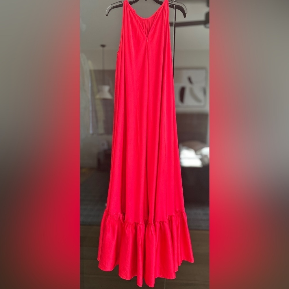 Red satin maxi dress with ruffle bottom. Size M. Unlined. Worn only once. - Picture 4 of 4